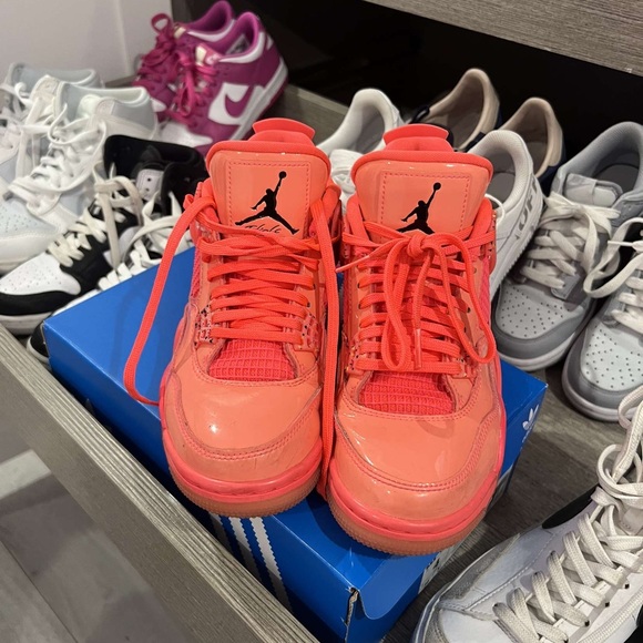 Hot punch sneakers Jordan 4 retro size 6 - Picture 3 of 4